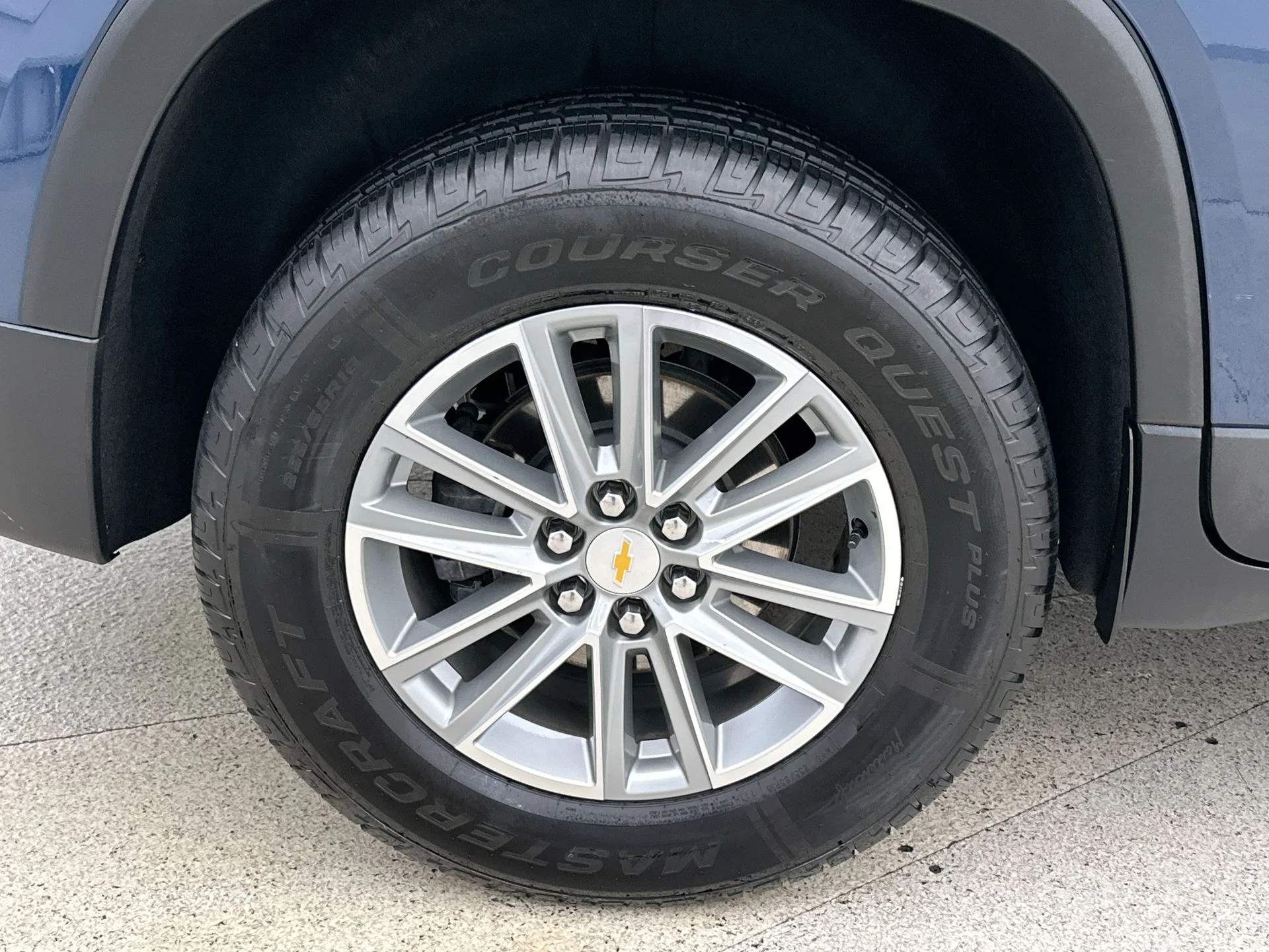 Used 2023 Blue Chevrolet LT image 40