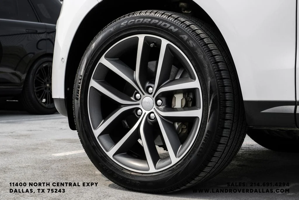 Used 2023 Fuji White Land Rover SE image 64