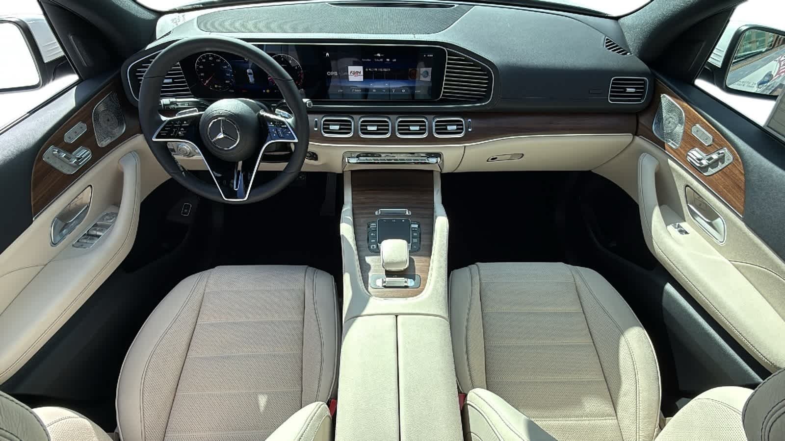 New 2026 Polar White Mercedes-Benz GLE 580 image 5