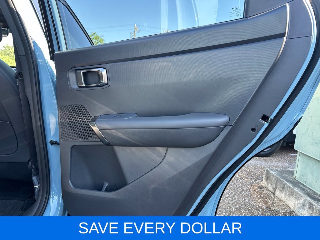 Used 2027 Blue Kia X-Line S image 17