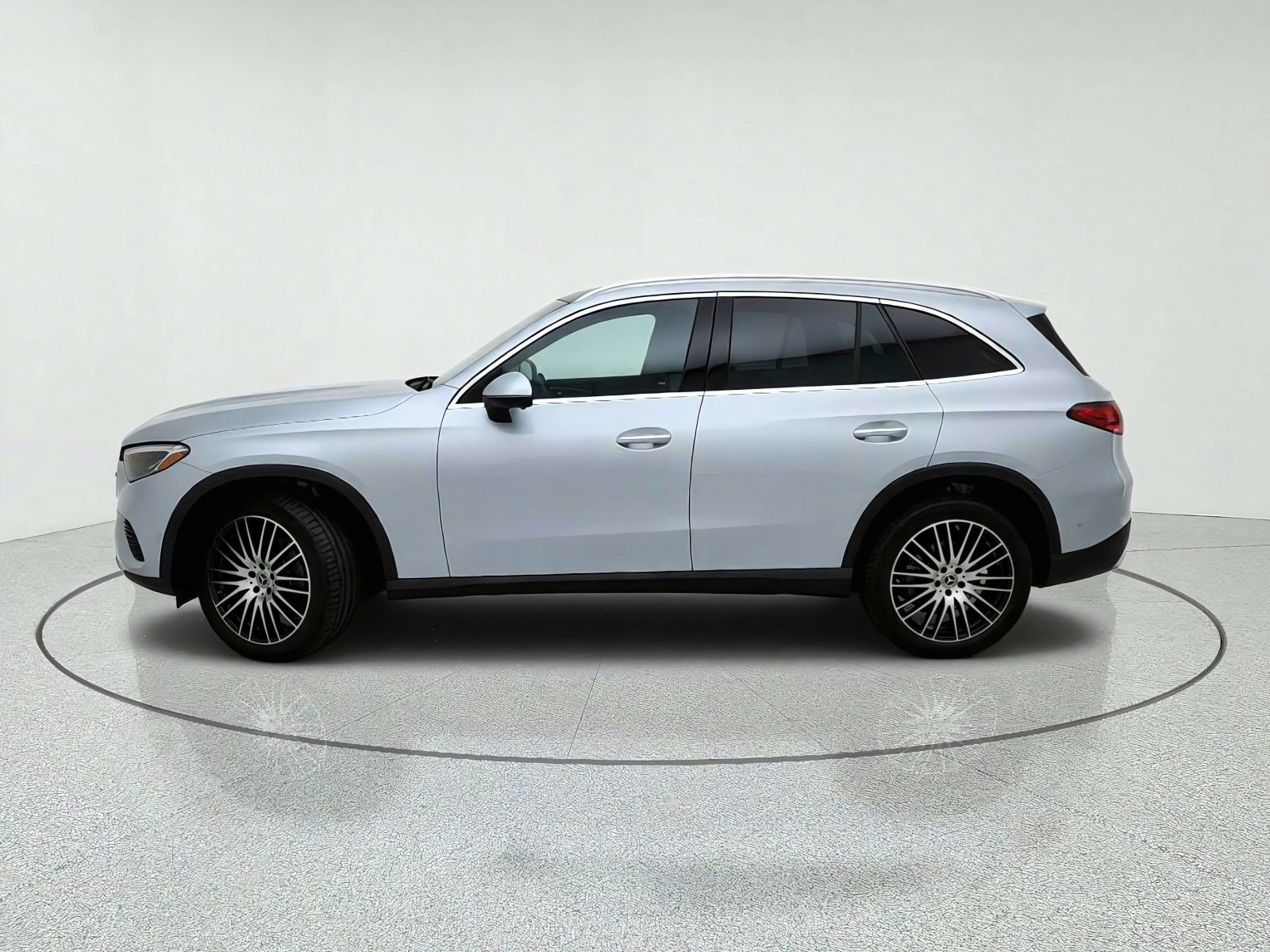 Certified Used 2026 Cirrus Silver Metallic Mercedes-Benz GLC 300 image 14