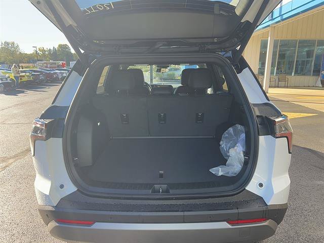 2027 Chevrolet Equinox LT - Photo 16