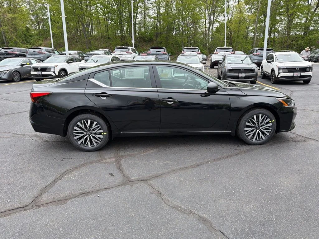 New 2026 Black Nissan 2.5 SV image 7