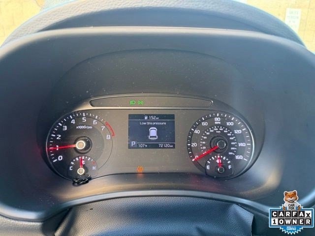 Used 2022 Snow White Pearl Kia LX image 8