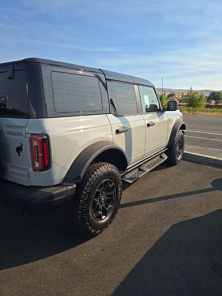 New 2026 Avalanche Gray Ford Badlands® image 2