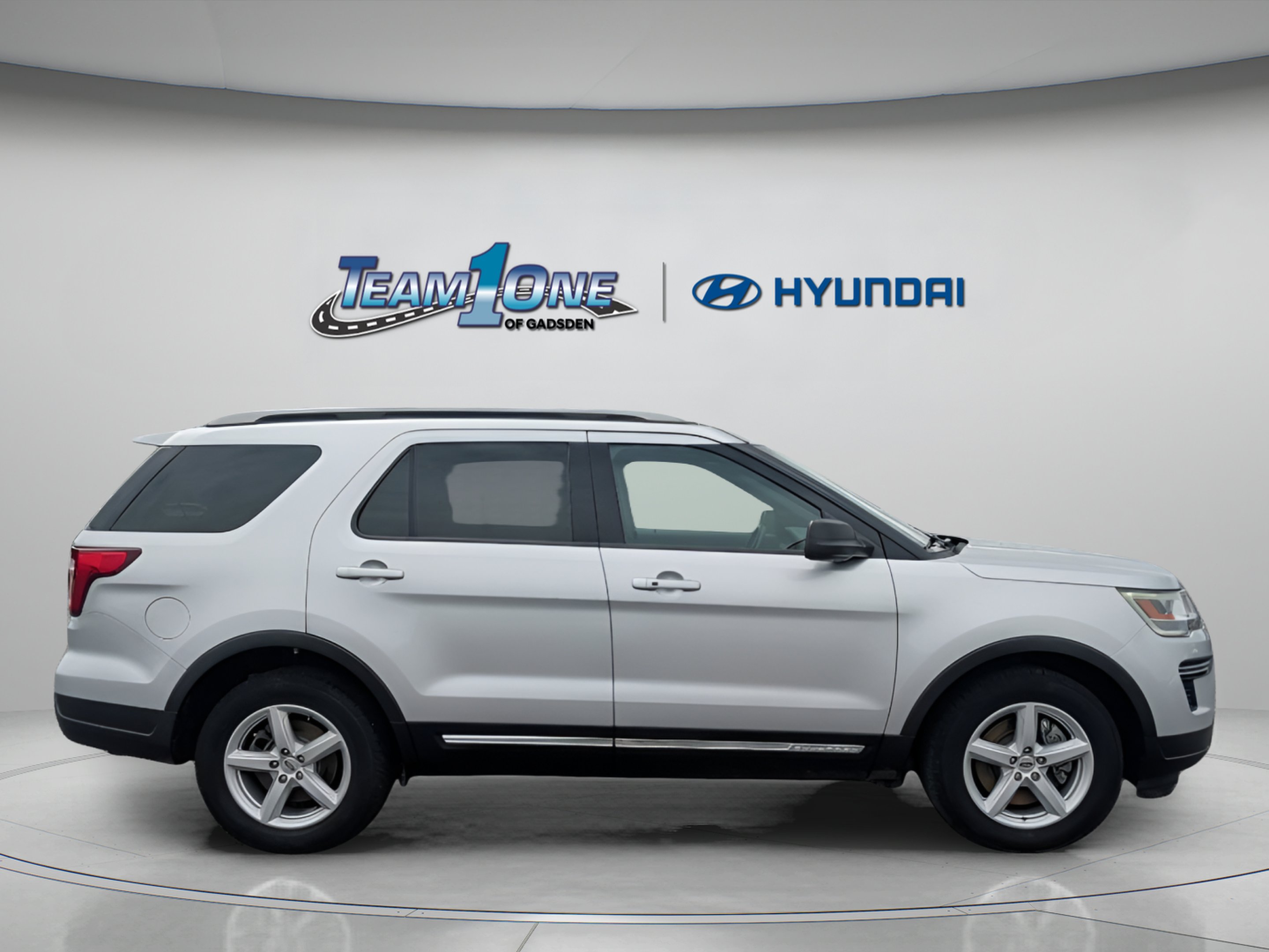 Used 2018 Ingot Silver Ford XLT image 9