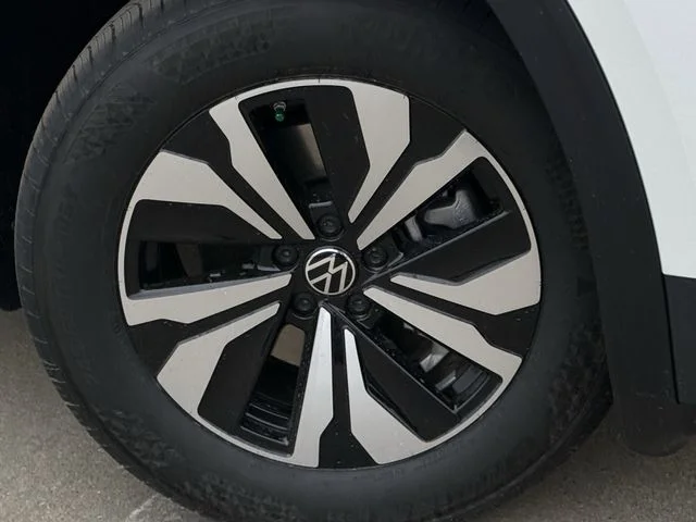 New 2026 White Volkswagen 2.0T SE image 7