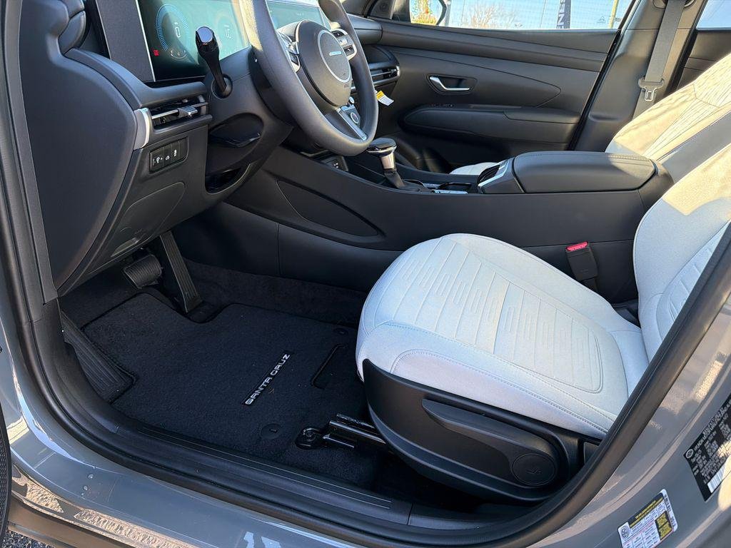 New 2026 Gray Hyundai SE FWD image 9