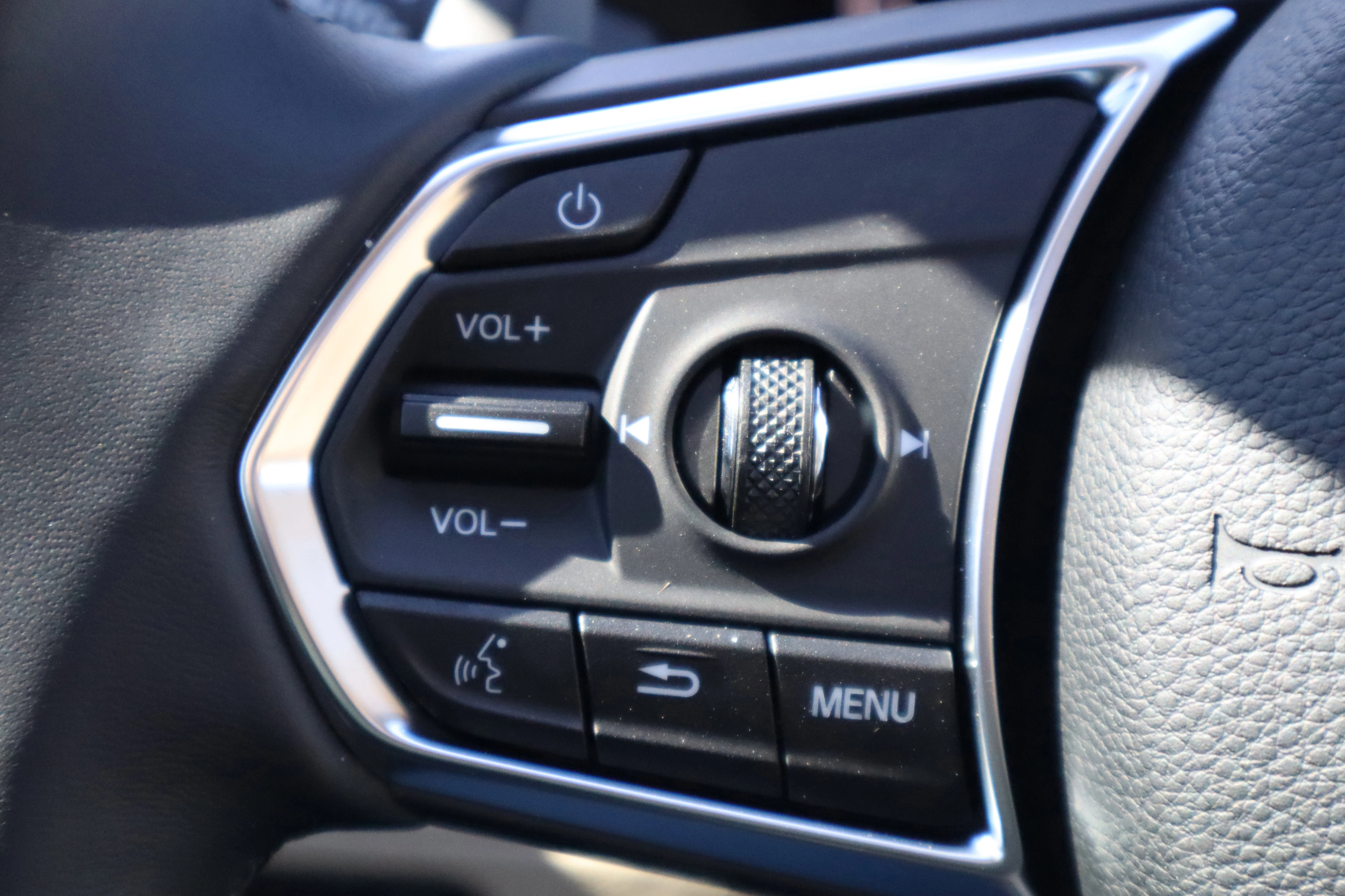 New 2026 Platinum White Pearl Acura 4MDX image 11