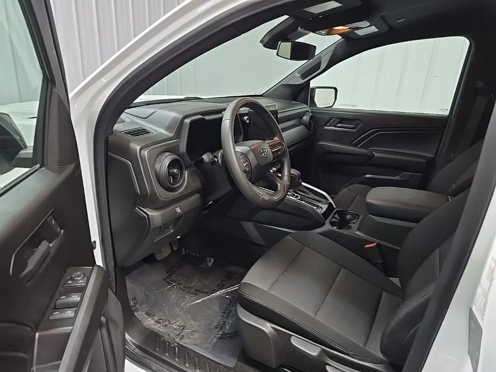 Used 2026 White Chevrolet Trail Boss image 30