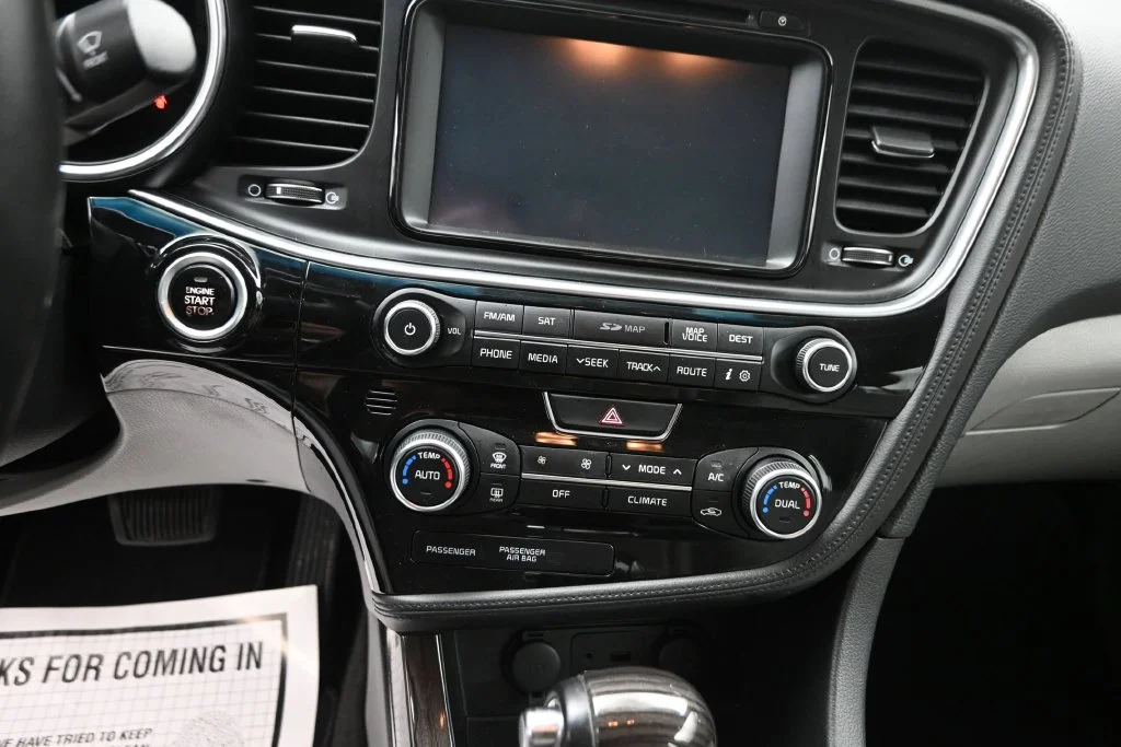 Used 2014 Silver Kia EX image 16