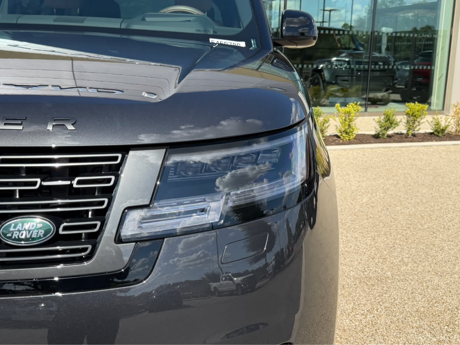 New 2027 Carpathian Grey LAND ROVER SE image 10