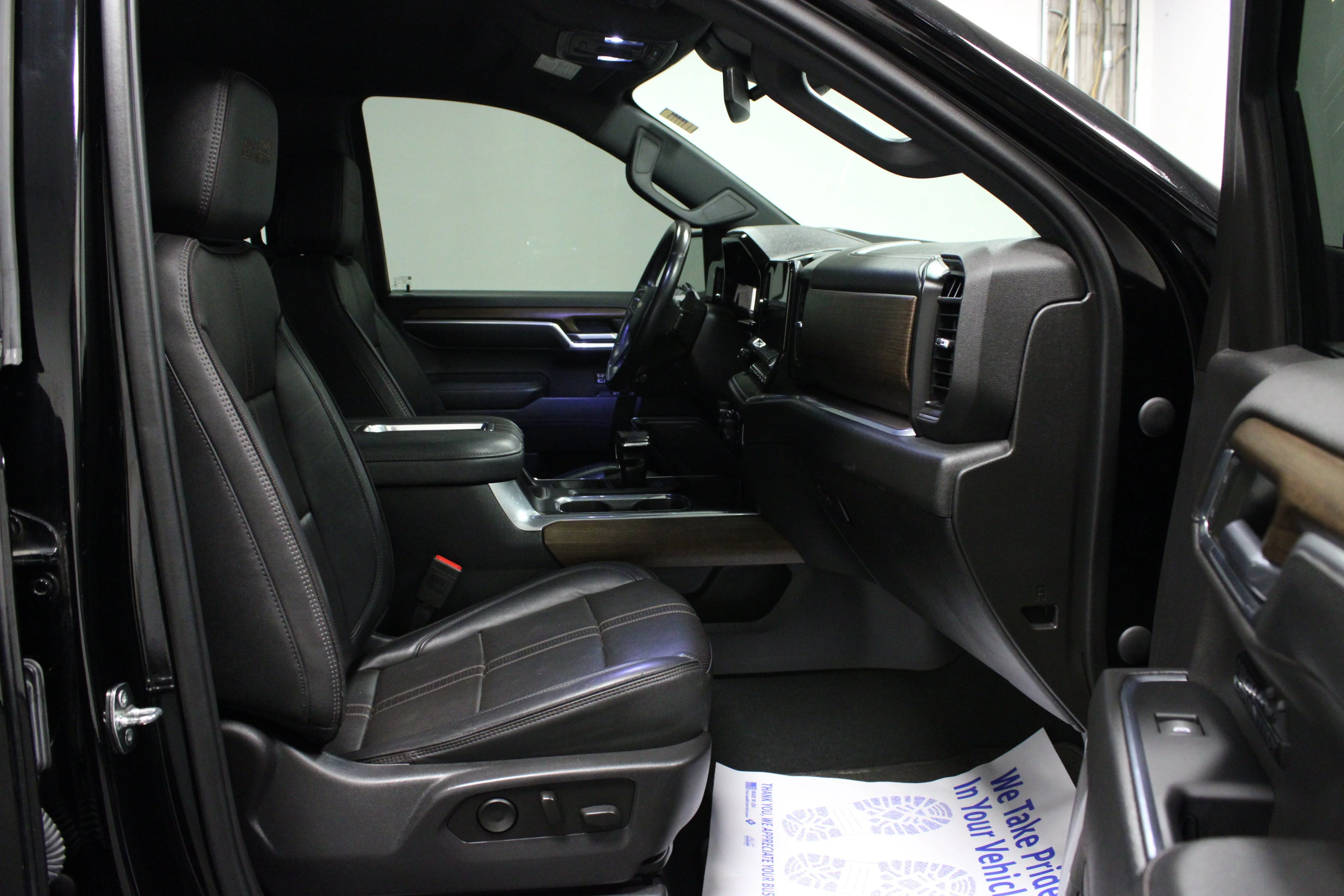 Used 2022 Black Chevrolet High Country image 16