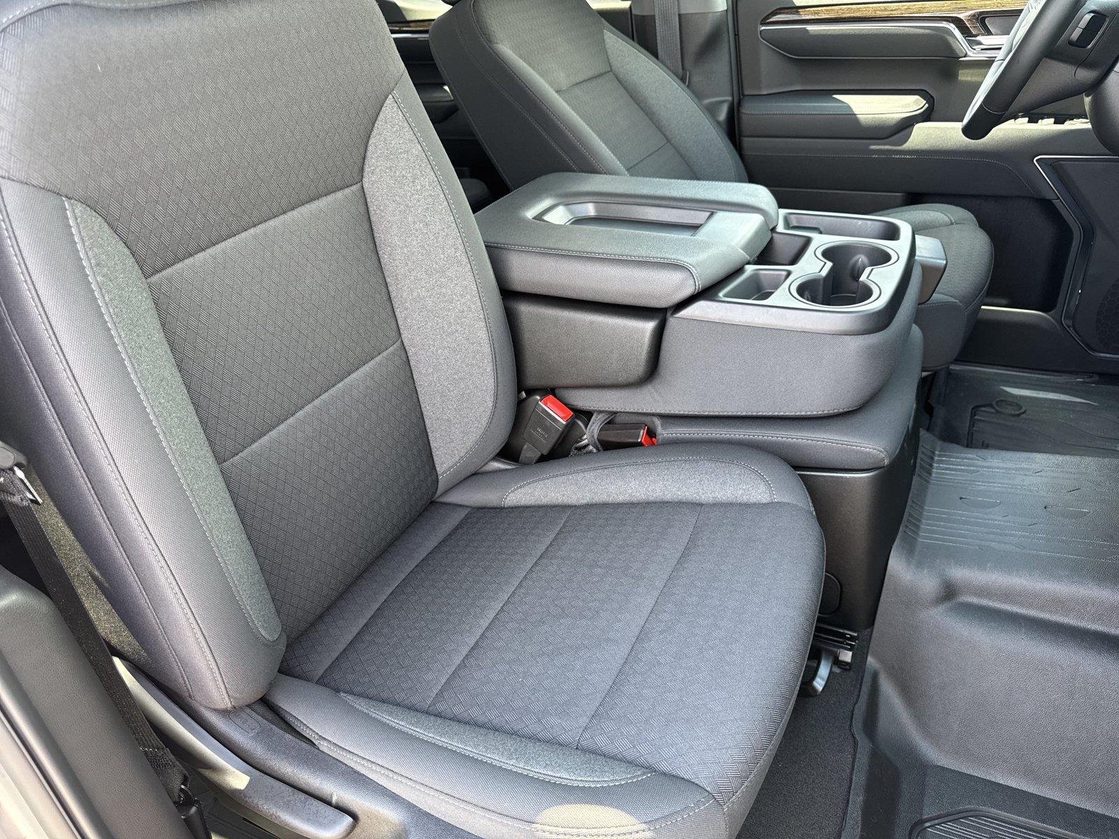 Used 2026 Sterling Metallic GMC Elevation image 34