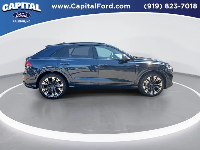 Used 2025  Audi 55 Prestige image 9