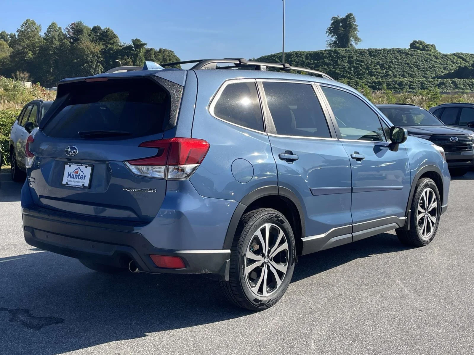 Used 2021 Horizon Blue Pearl Subaru Limited image 31