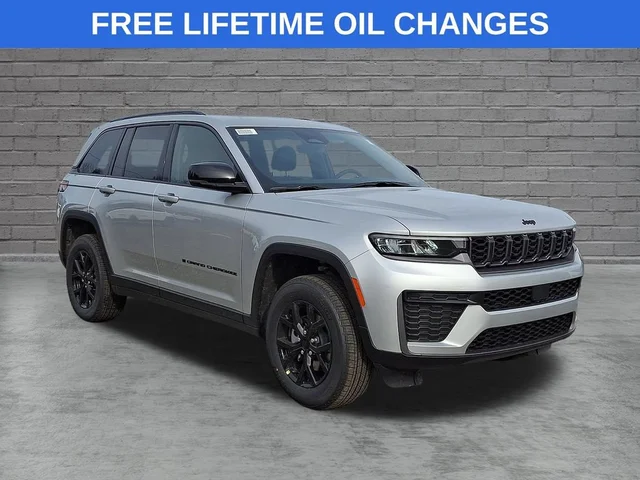 2026 Jeep Grand Cherokee Laredo Altitude