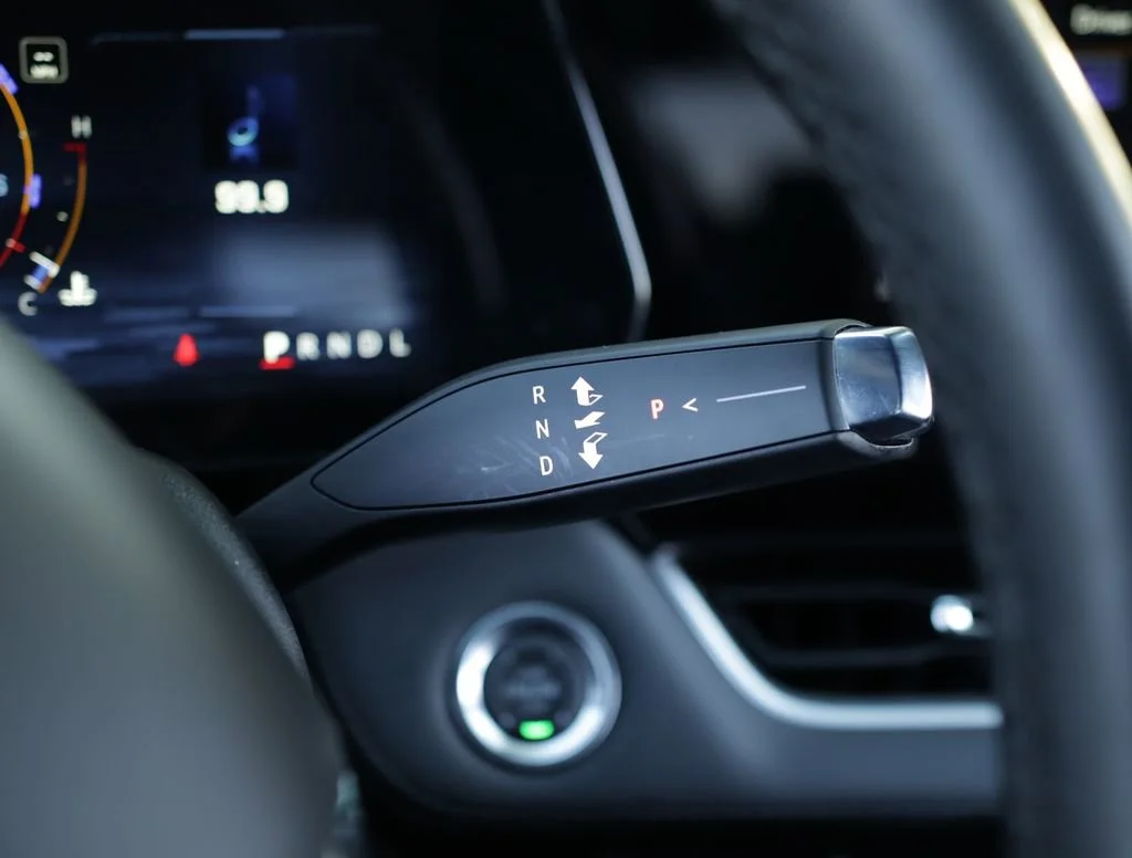 2025 Chevrolet Equinox LT - Photo 21
