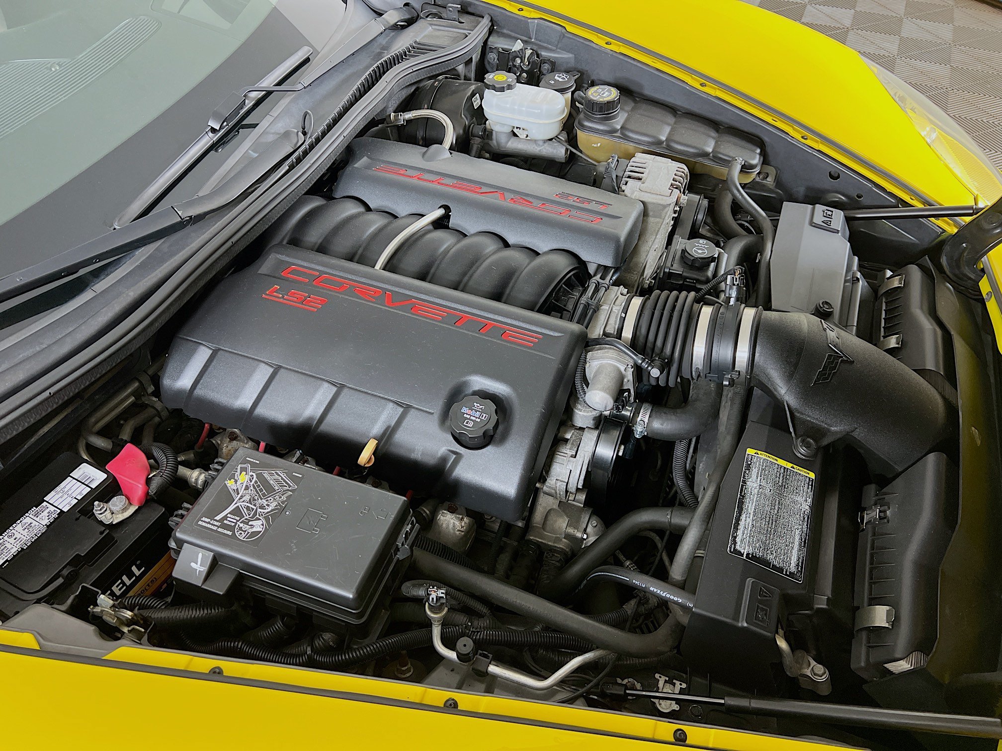 Used 2007 Velocity Yellow Tintcoat Chevrolet 2DR CPE image 24