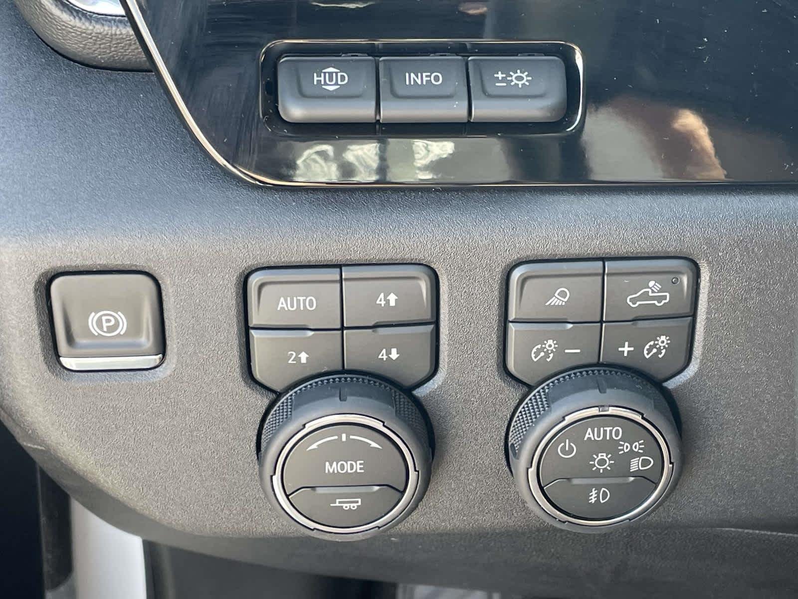 2026 Chevrolet Silverado 1500 LTZ - Photo 35