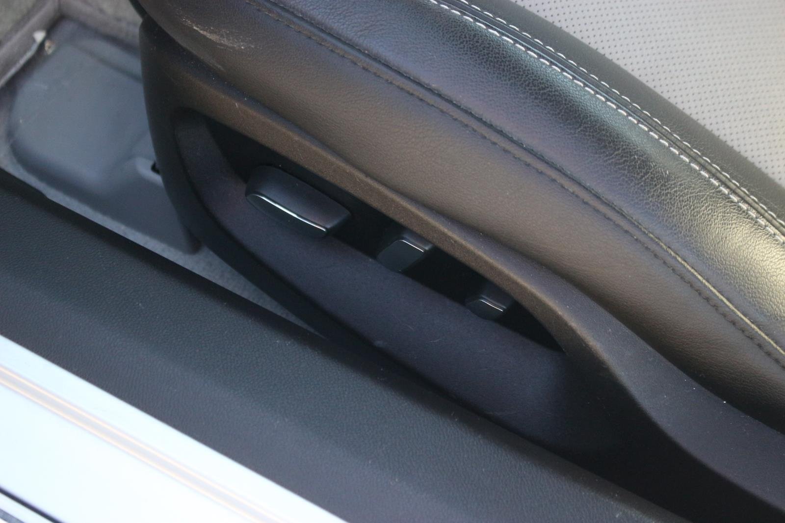 Used 2019 BLADE SILVER METALLIC Chevrolet Z06 2LZ image 18