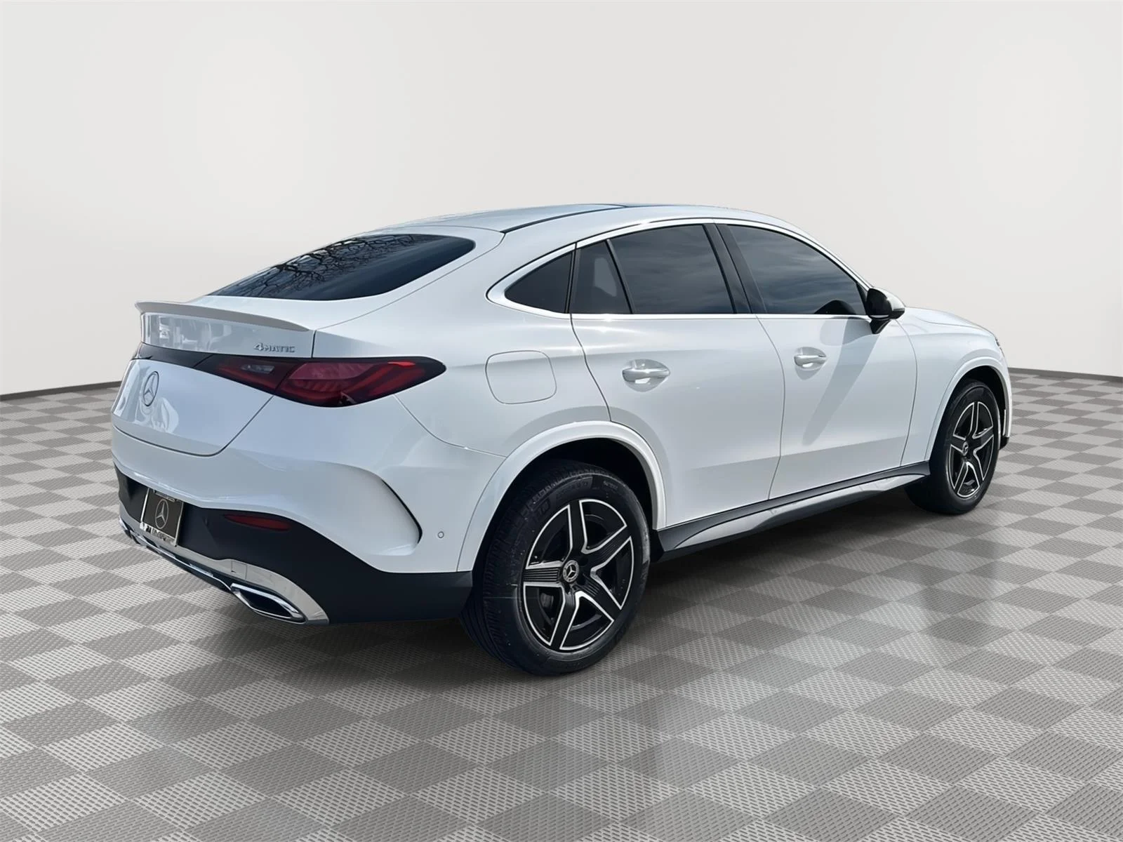 Certified Used 2026 Polar White Mercedes-Benz GLC 300 image 3