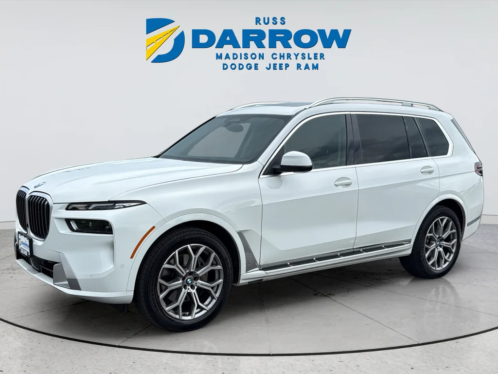 Used 2026 White BMW xDrive40i image 1