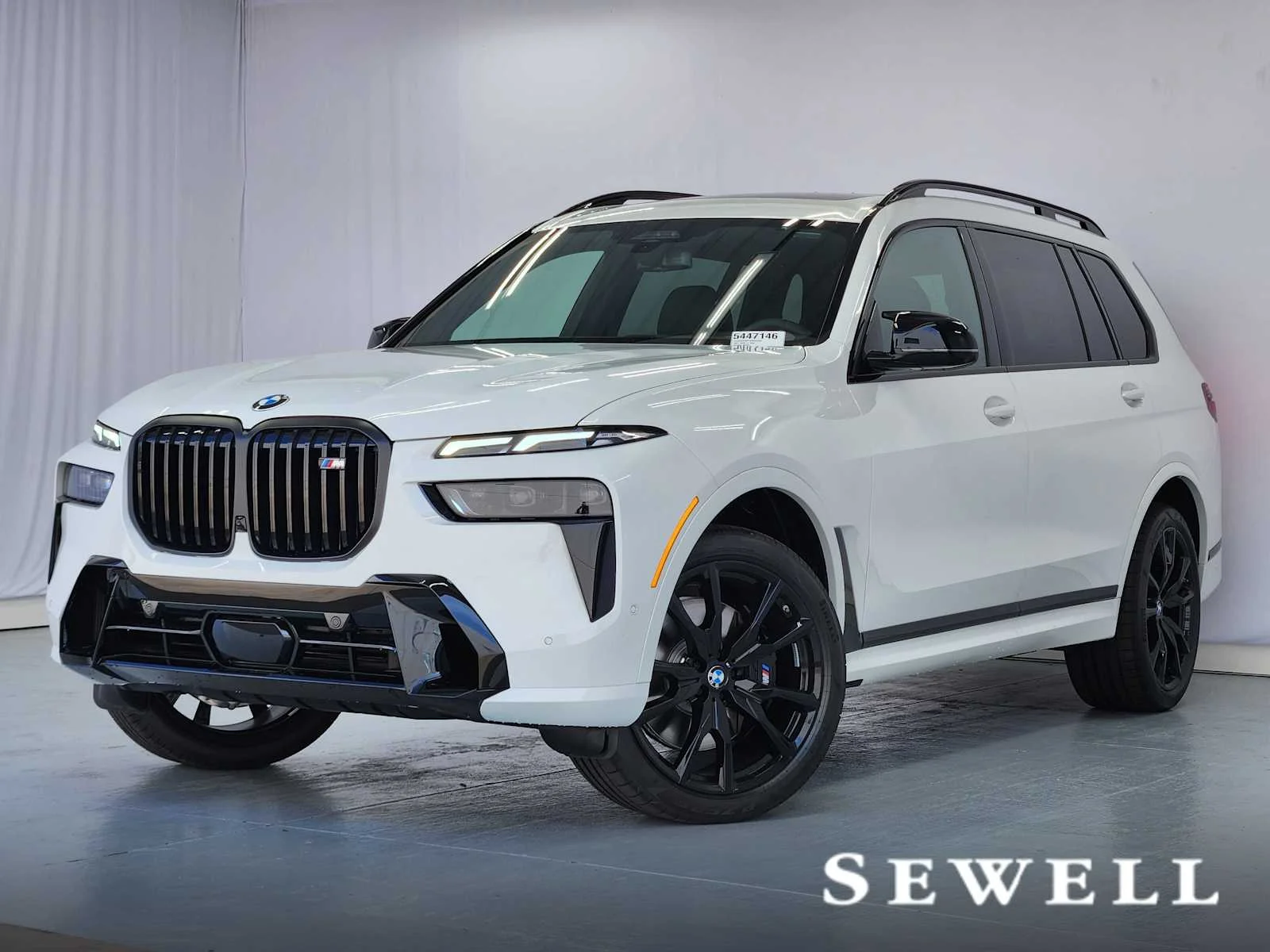 2027 BMW X7 M60i
