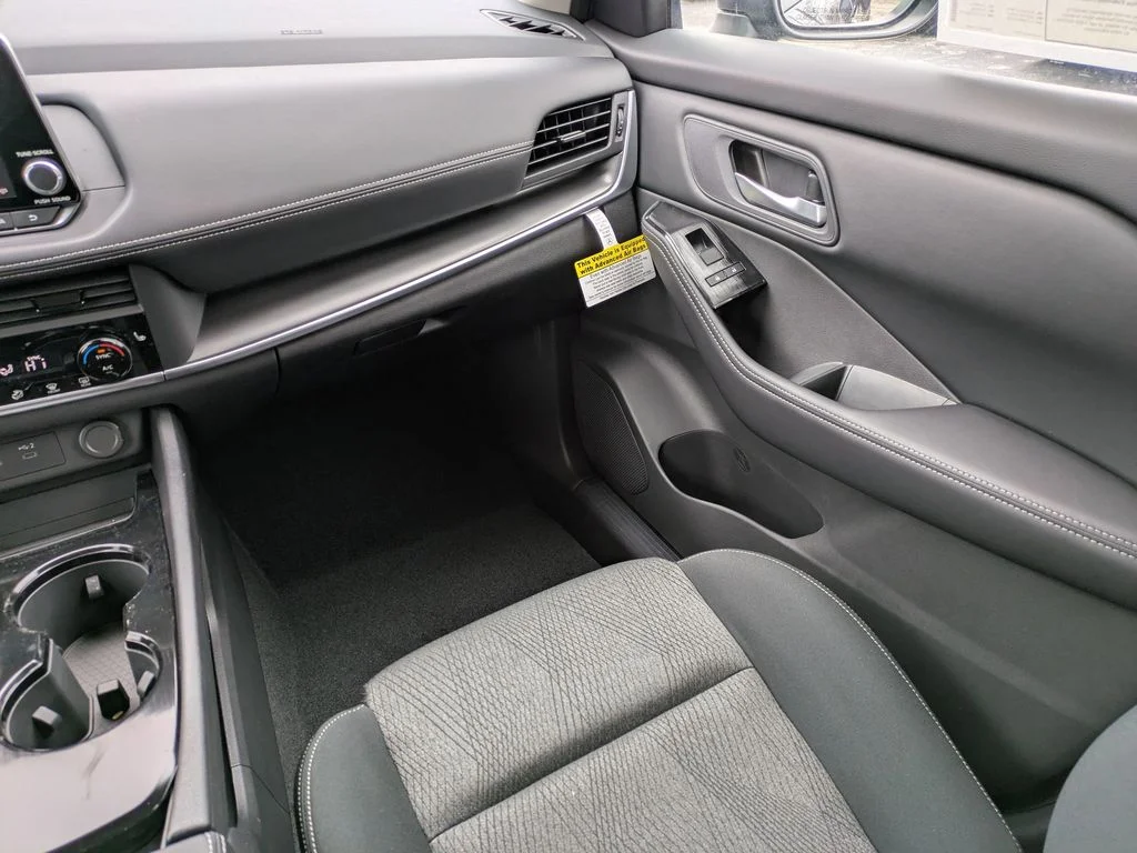 New 2026 Boulder Gray Pearl Nissan SV image 16