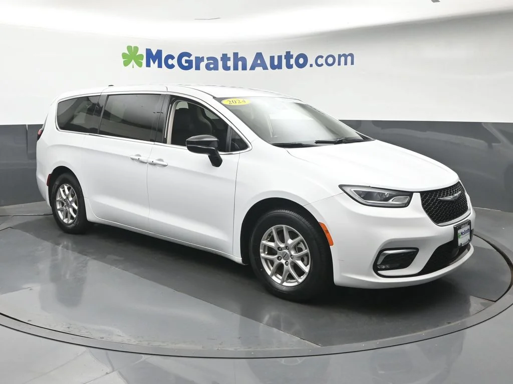 Certified Used 2024 White/off-white Chrysler Touring L image 2