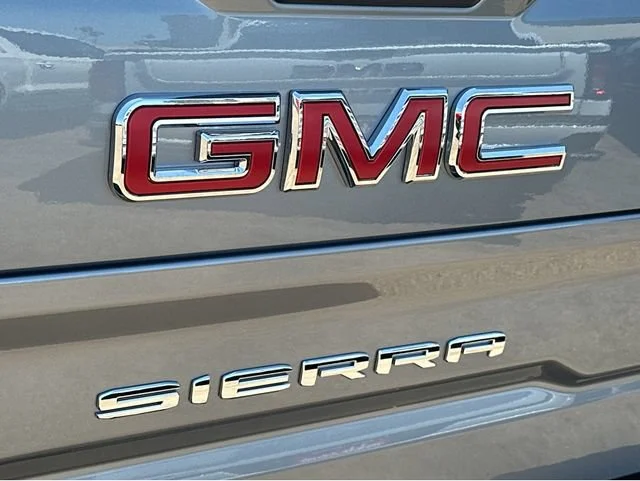 2026 GMC Sierra 1500 SLT - Photo 15
