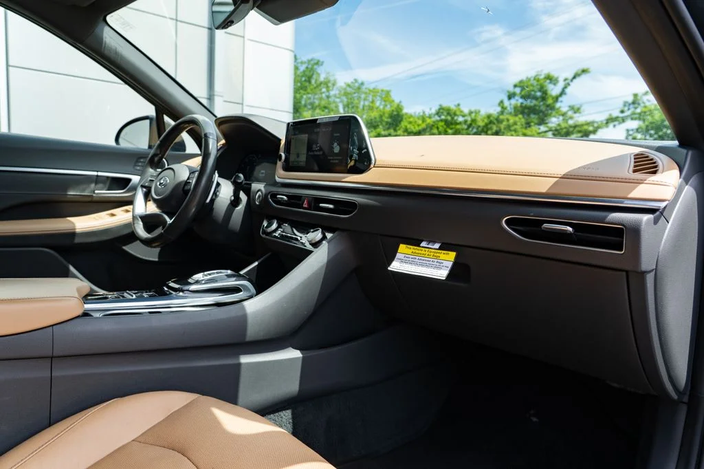 Used 2021 Gray Hyundai Limited image 30