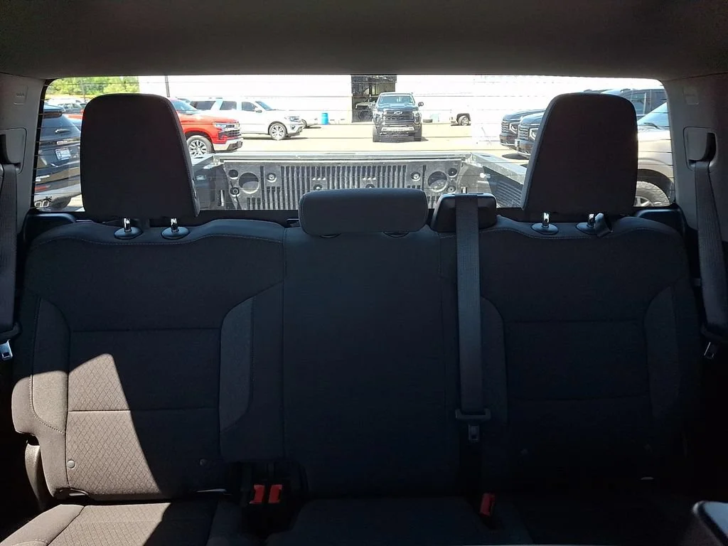 Used 2025 Summit White Chevrolet LT image 20