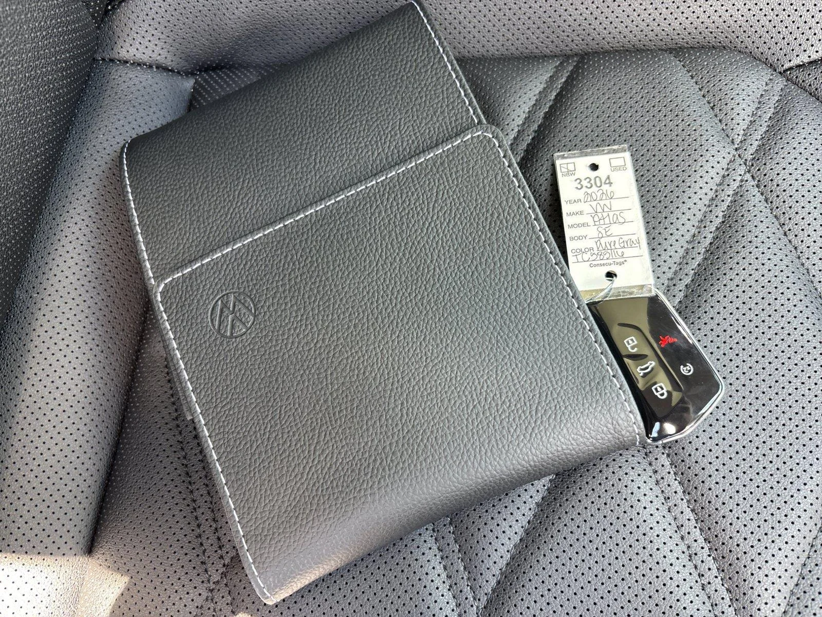 New 2026 pure gray Volkswagen 2.0T SE w/Technology image 41