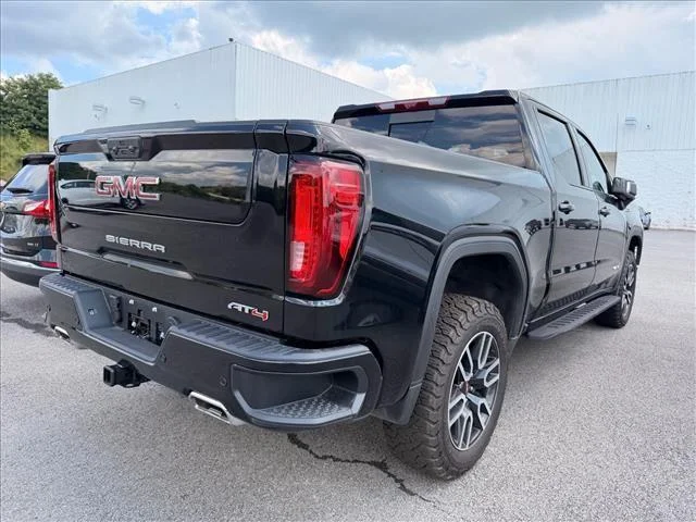 Used 2026 Onyx Black GMC AT4 image 9