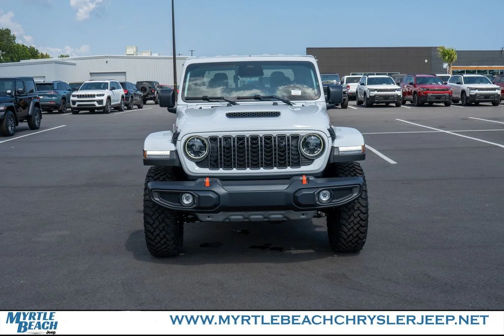 New 2026 Bright White Clear-Coat Exterior Paint Jeep Mojave image 9