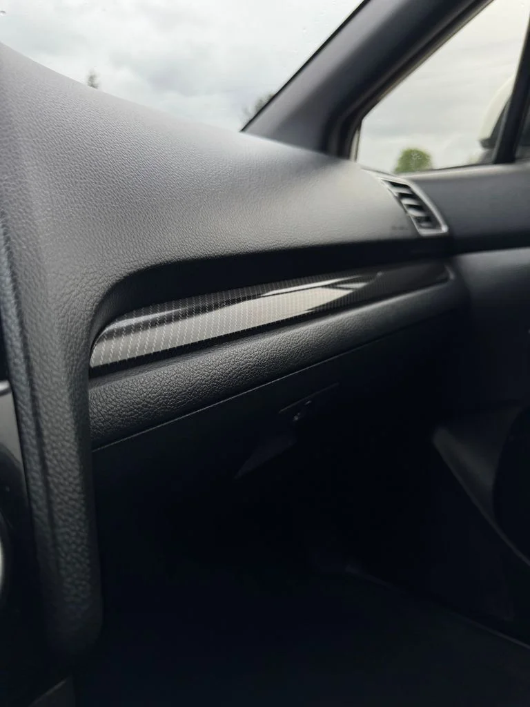 Used 2017 Crystal White Pearl Subaru Base image 36