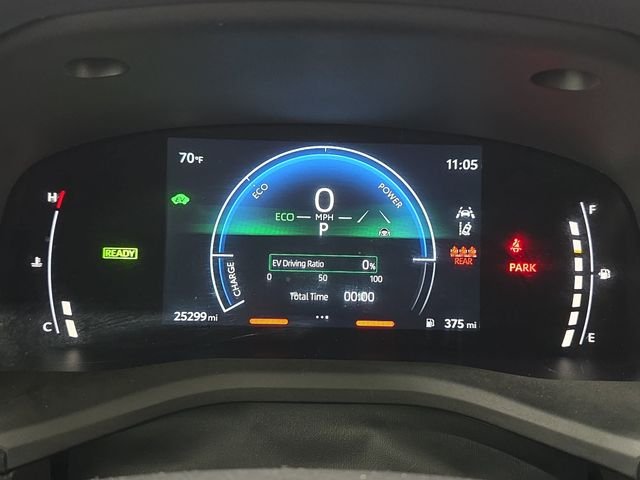 2025 Toyota Camry LE - Photo 15