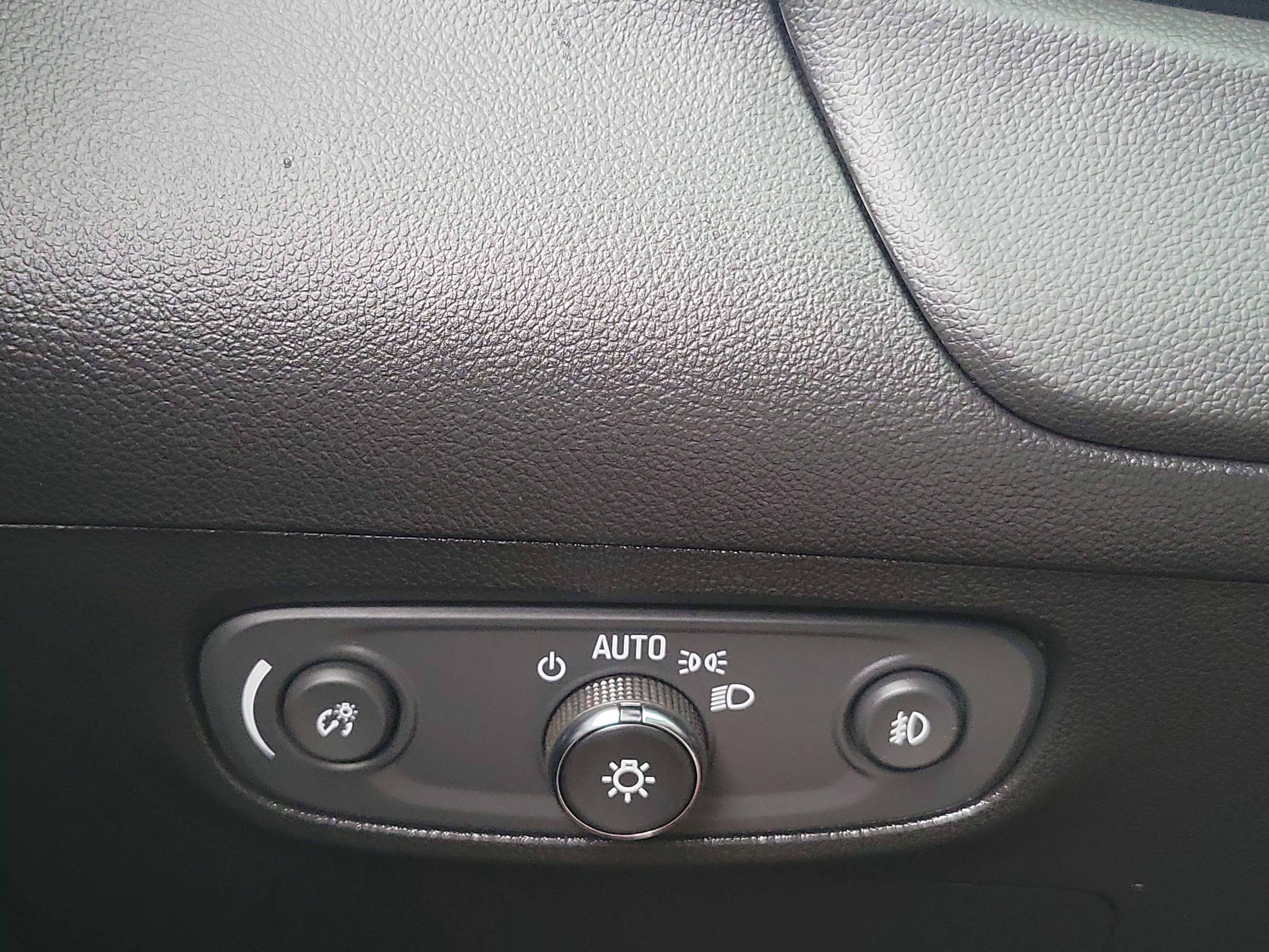 Used 2023 Sunset Glow Metallic Buick Preferred image 24