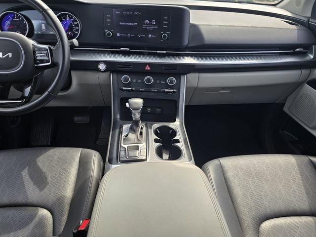 Used 2024  Kia LX image 14