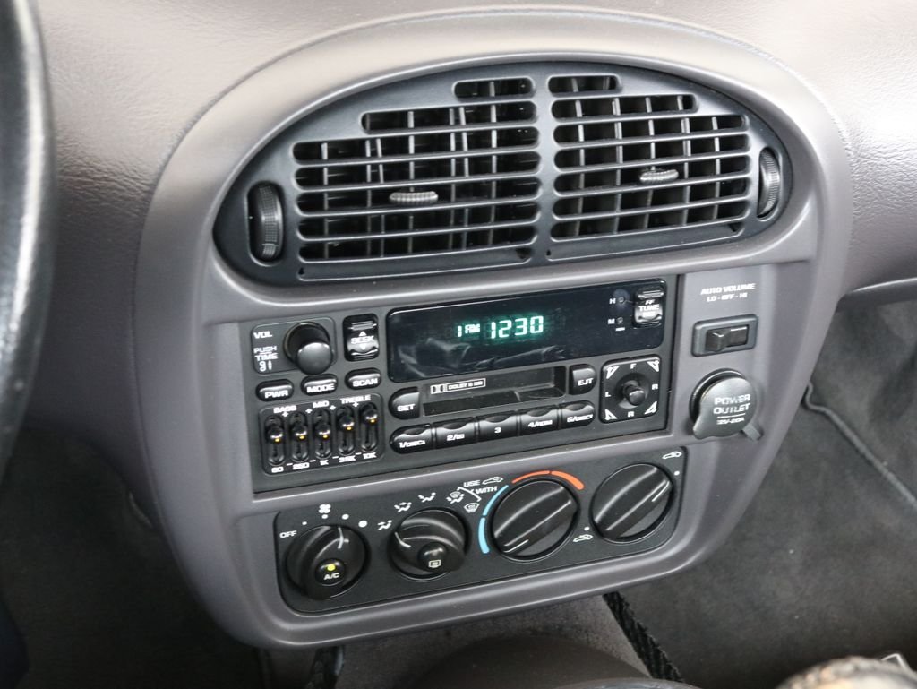 Used 2001 Blue Chrysler Base image 27