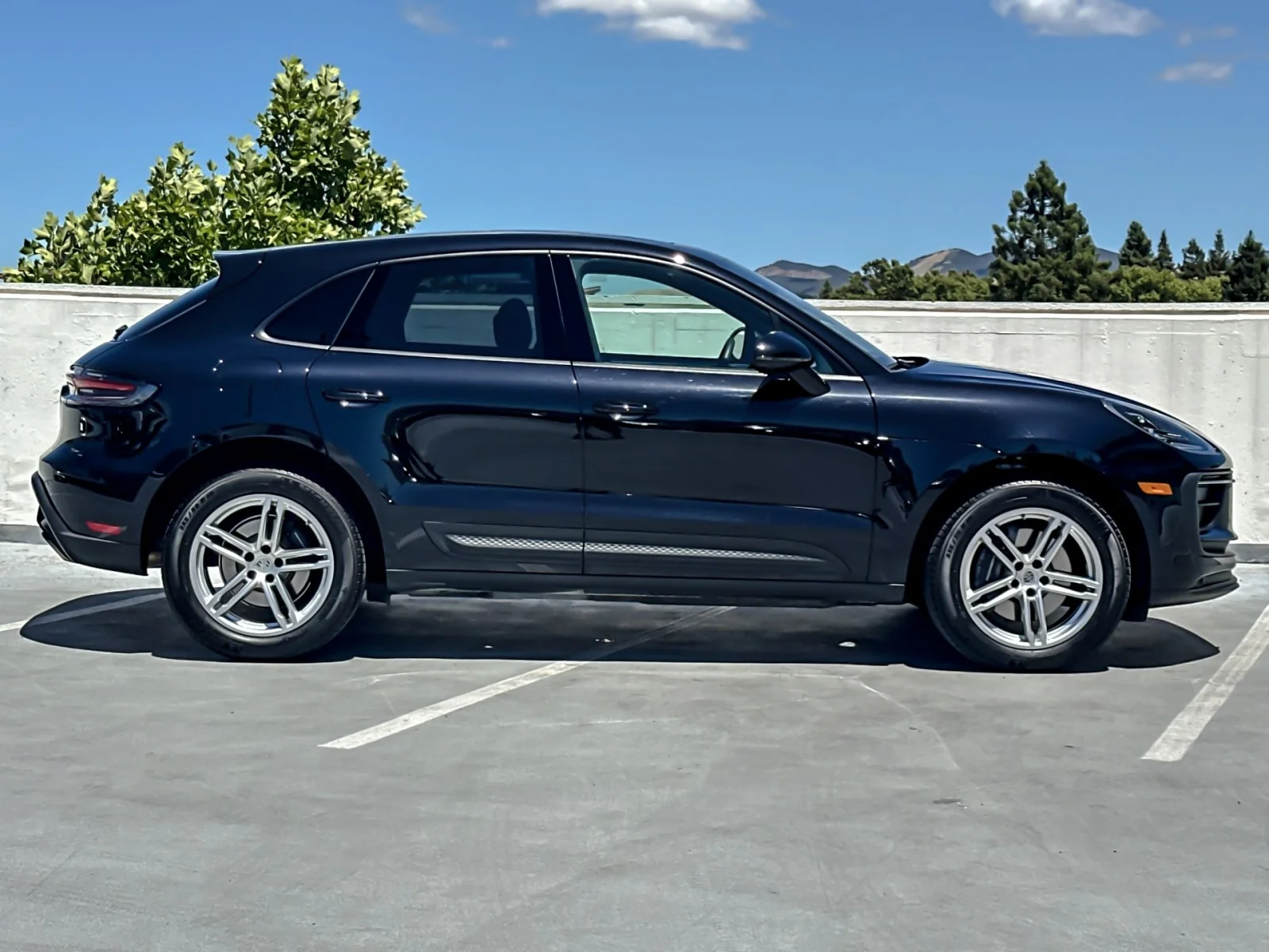 Used 2025 Jet Black Metallic Porsche  image 9