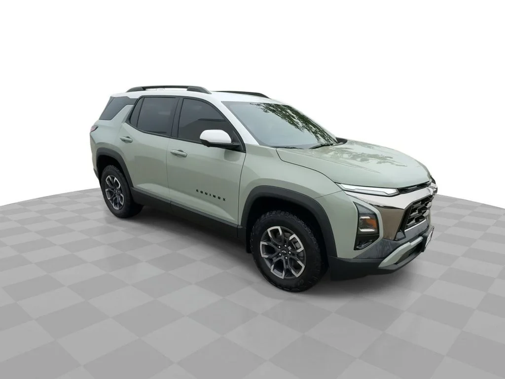 Certified Used 2025 Green Chevrolet ACTIV image 2