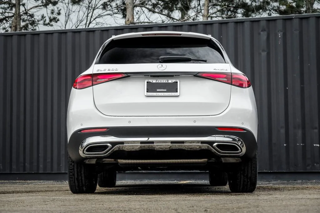 New 2026 Polar White Mercedes-Benz GLC 300 image 40