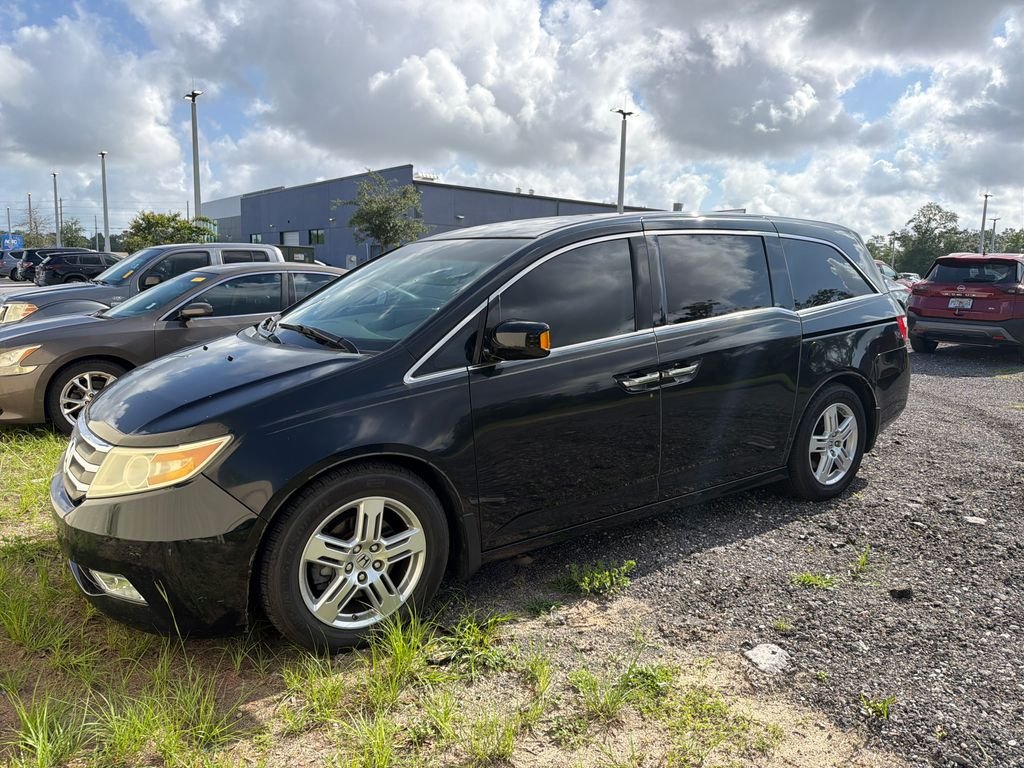 2011 Honda Odyssey Touring's photo