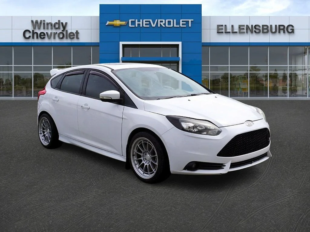 2014 Ford Focus 5 Door Hatch ST's photo