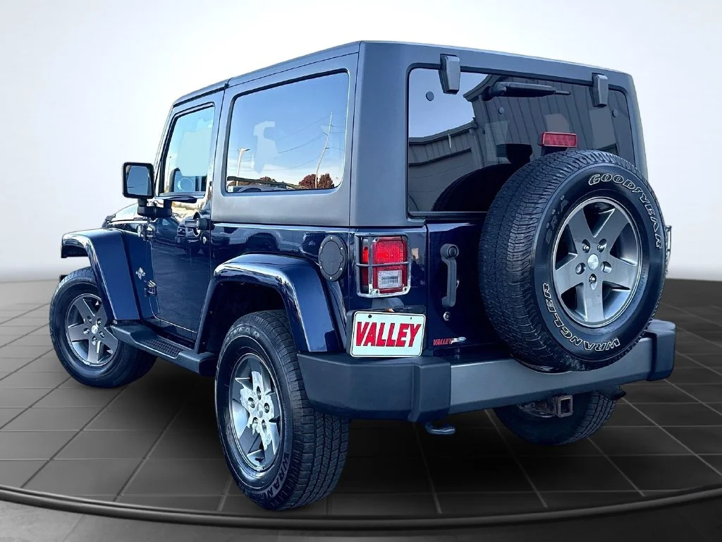Used 2013 True Blue Pearlcoat Jeep Sport image 8