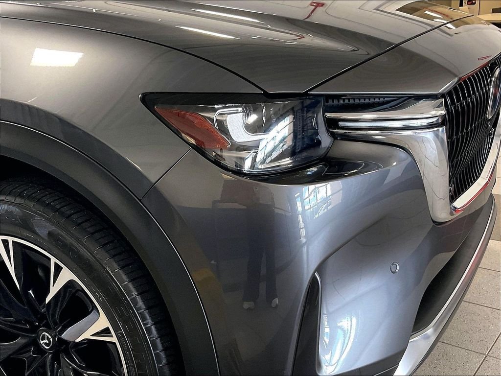 Used 2024 Gray Mazda Premium Plus image 33