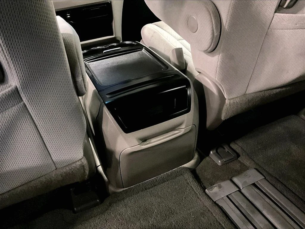 Used 2017 Gray Toyota LE image 29