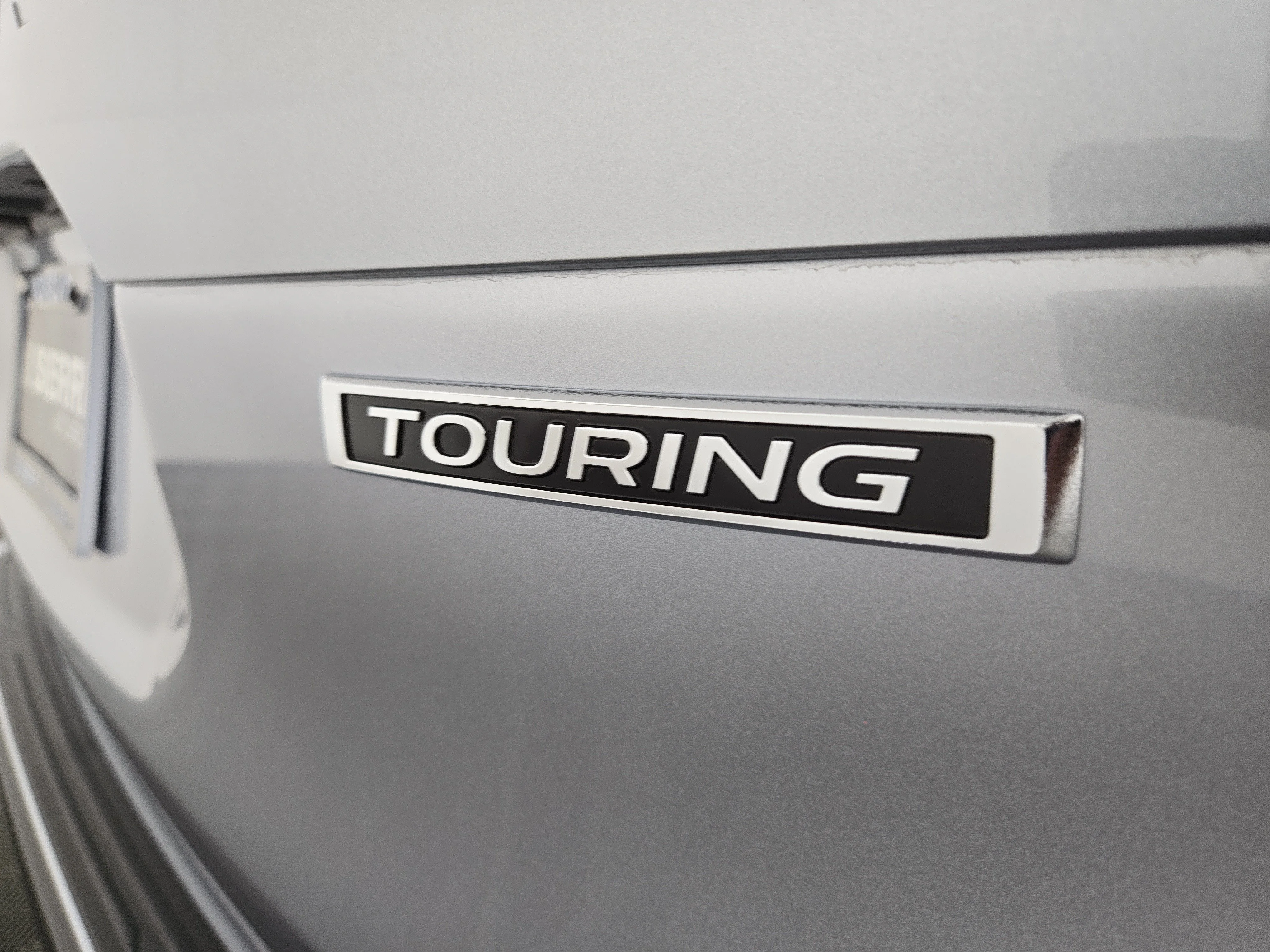 New 2026 ICE SILVER METALLIC Subaru Touring image 29